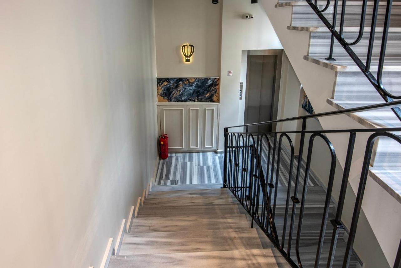 Bguest Pera Suites Istanbul Exterior photo