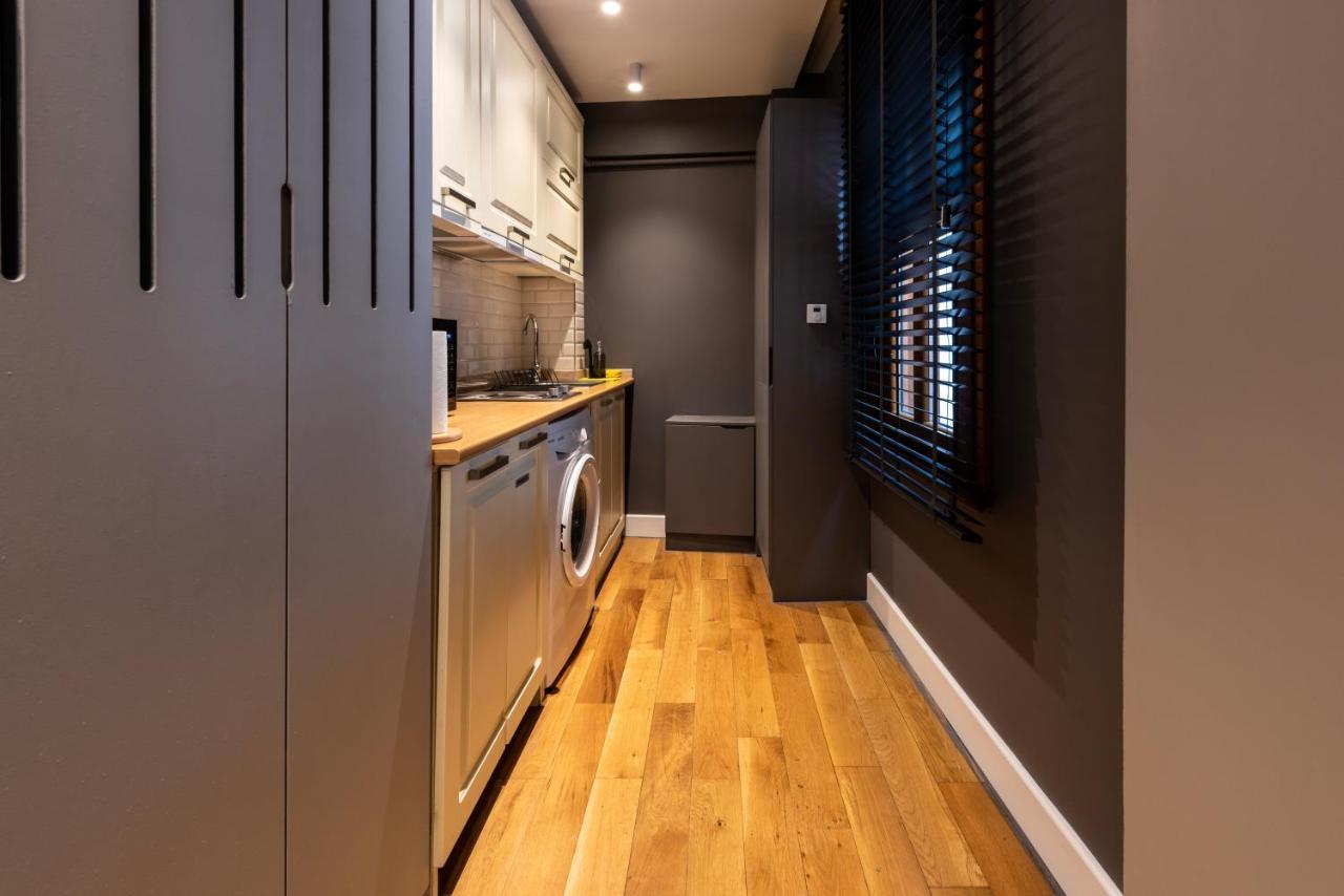 Bguest Pera Suites Istanbul Exterior photo